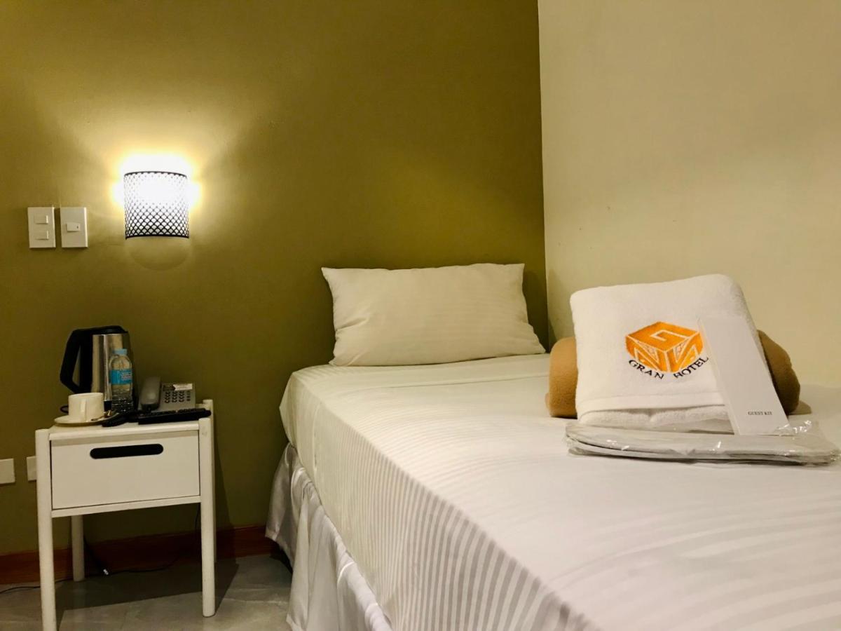 Ngn Gran Hotel Tuguegarao City Exterior photo